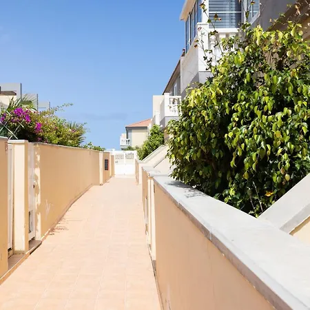 Home2book Ocean View House El Medano, Pool Эль-Медано