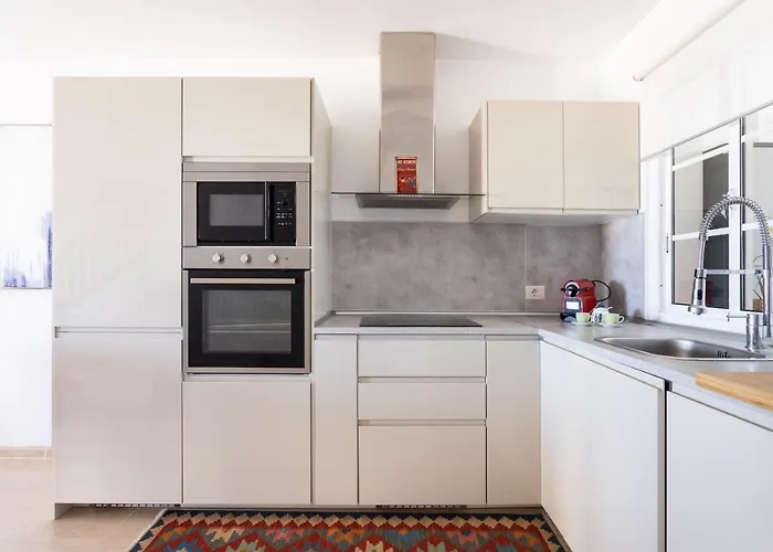 Home2book Ocean View House El Medano, Pool بيت للعطل El Médano