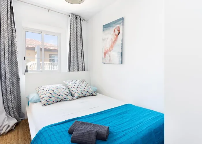 Home2book Ocean View House El Medano, Pool بيت للعطل El Médano