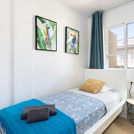 Casa vacanze Home2book Ocean View House El Medano, Pool