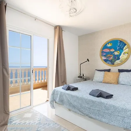 Casa vacanze Home2book Ocean View House El Medano, Pool *