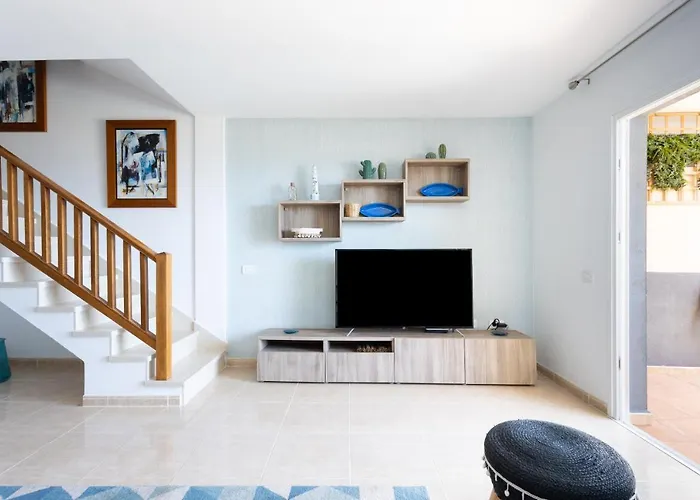 Semesterbostad Home2book Ocean View House El Medano, Pool